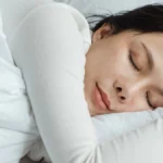 Mit diesen einfachen Tipps schläfst Du auch bei Hitze gut