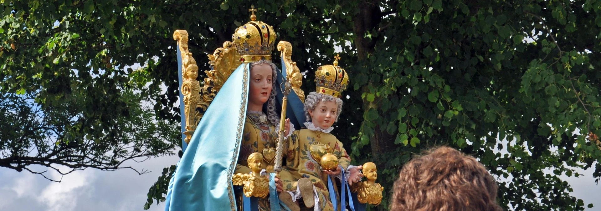 Fronleichnam: Bedeutung, Geschichte und Traditionen